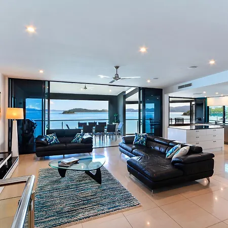 Edge 11 & Free Buggy - Hamilton Island Apartment Exterior photo