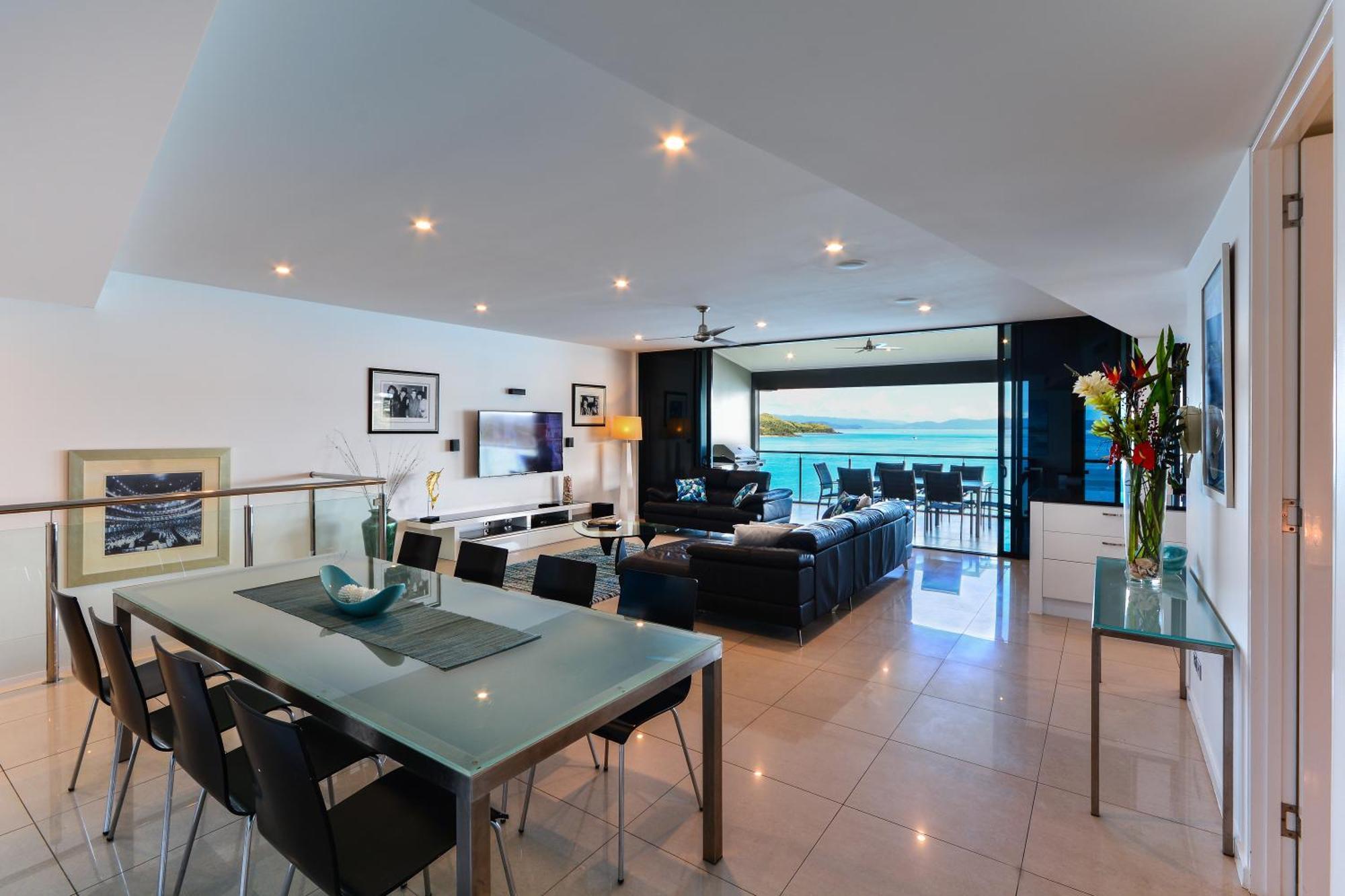 Apartment Edge 11 & Free Buggy - Hamilton Island